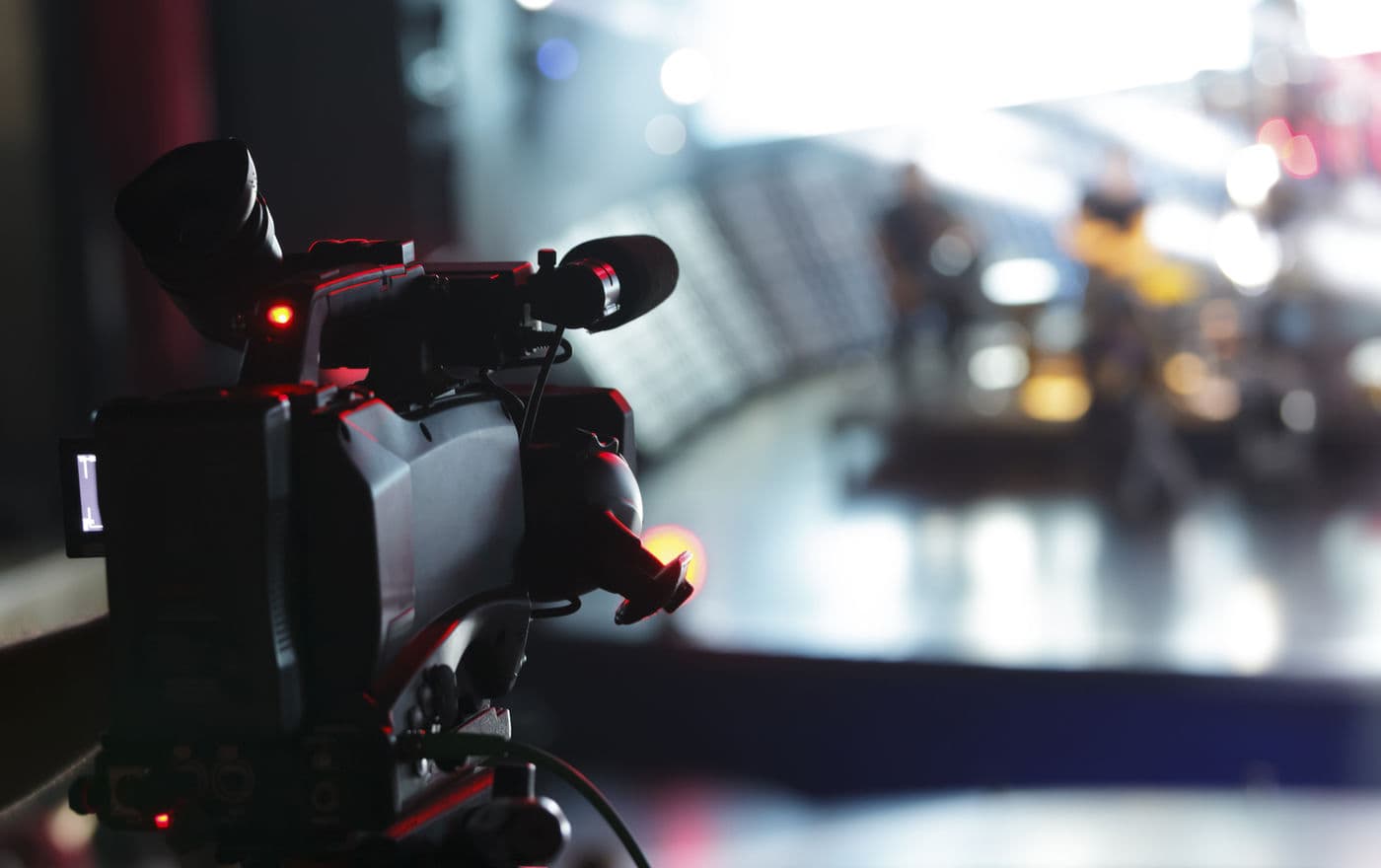 Cameraman tijdens een video-opname op locatie